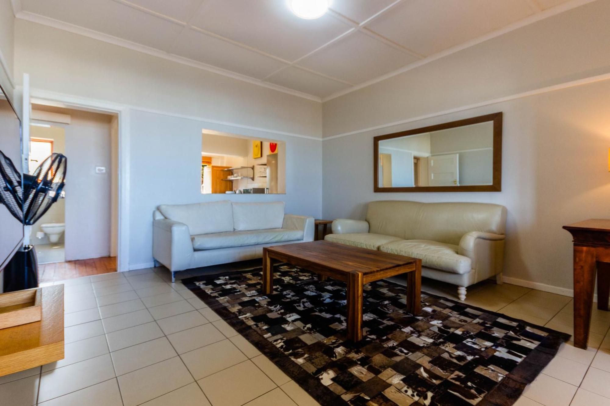 Tidal Pool Apartments - Camps Bay 케이프타운 객실 사진