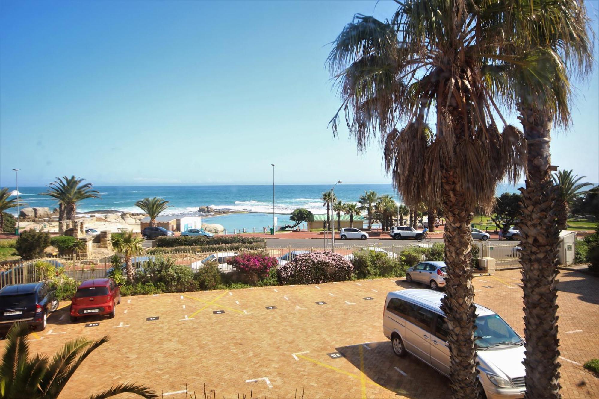 Tidal Pool Apartments - Camps Bay 케이프타운 객실 사진
